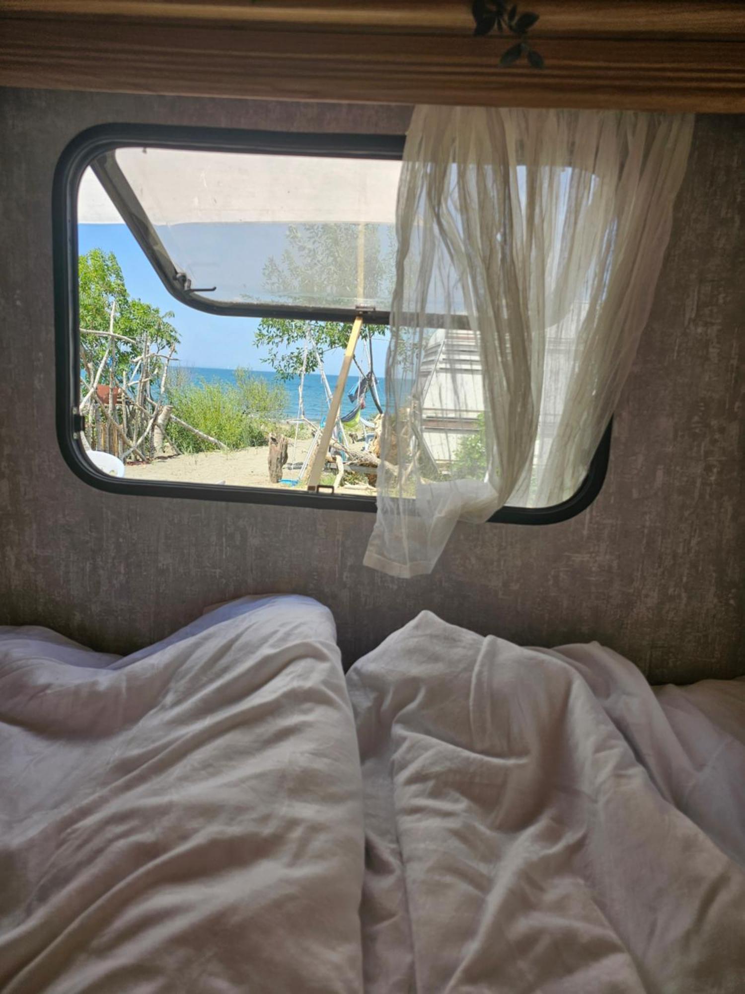 Beachfront Caravans Черноморец Экстерьер фото